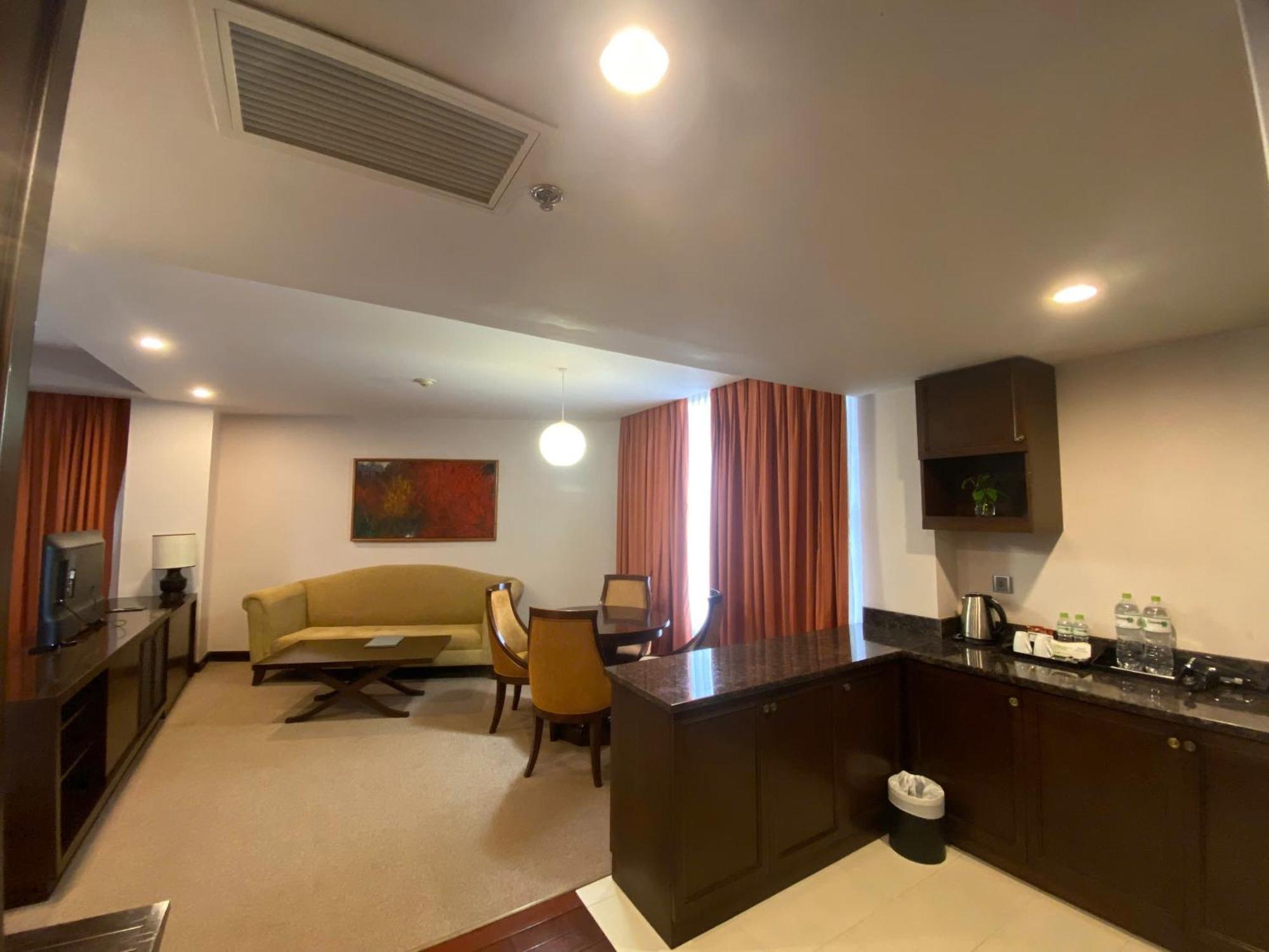 Muong Thanh Holiday Hue Hotel Værelse billede