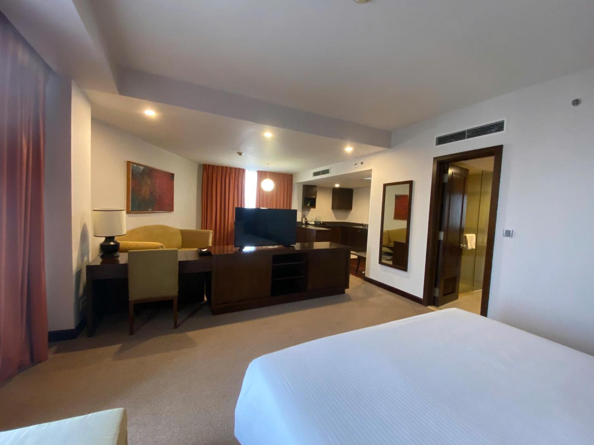 Muong Thanh Holiday Hue Hotel Værelse billede