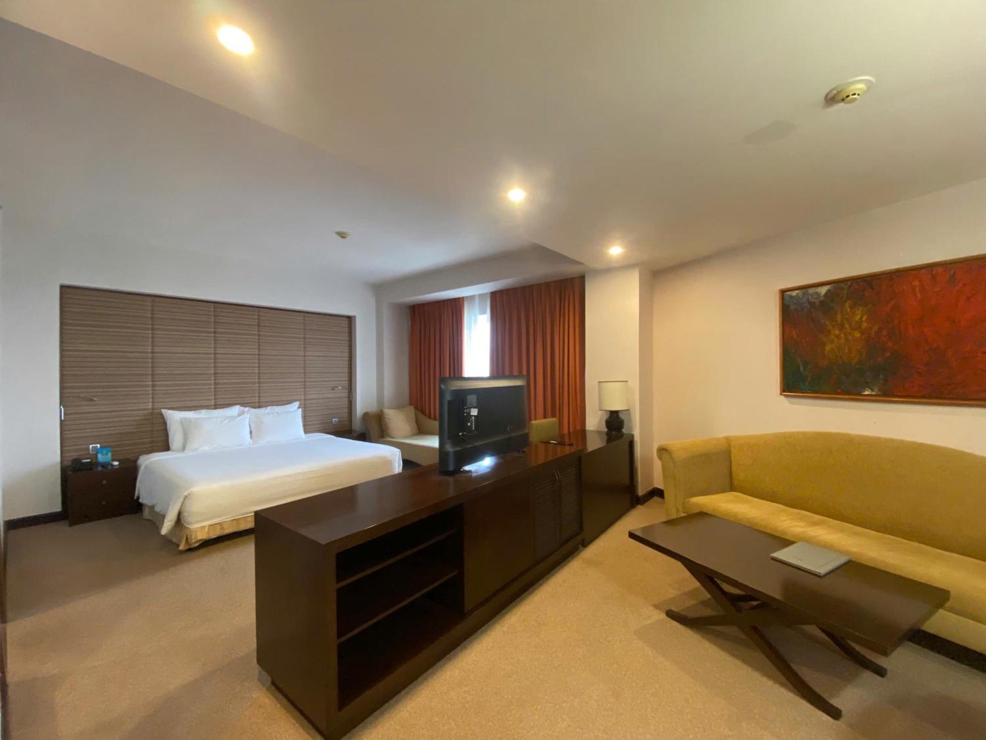 Muong Thanh Holiday Hue Hotel Værelse billede