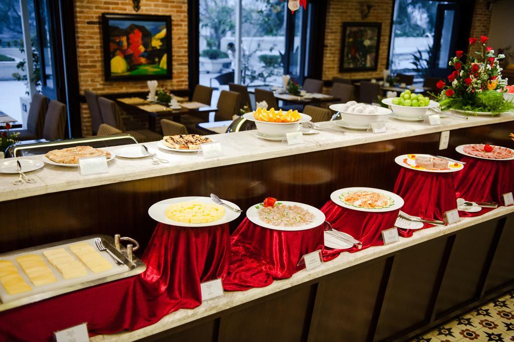Muong Thanh Holiday Hue Hotel Eksteriør billede