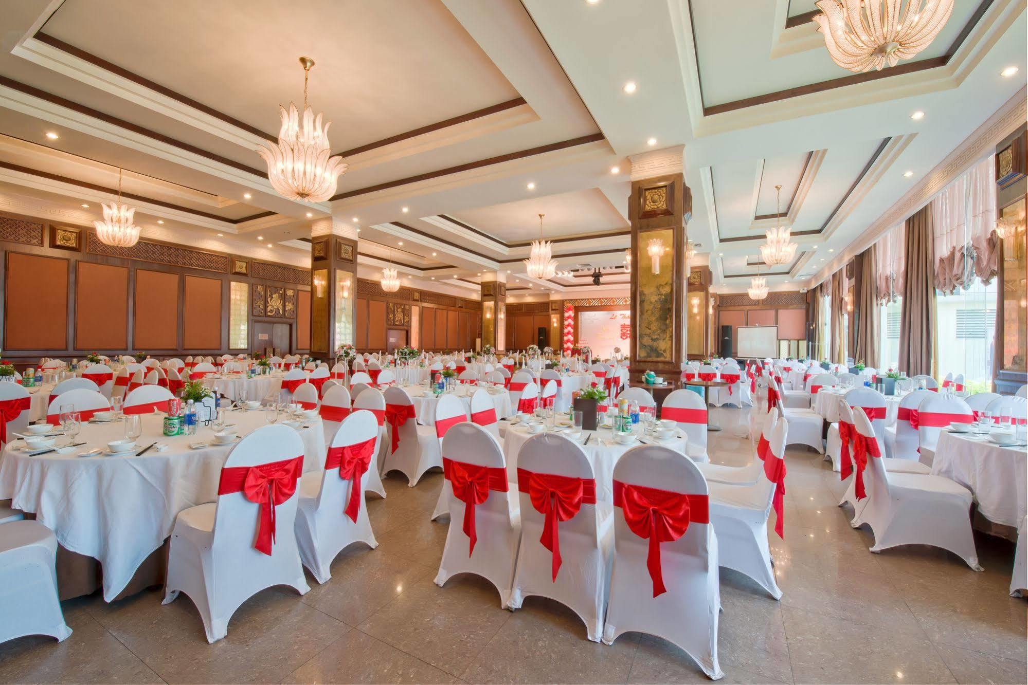 Muong Thanh Holiday Hue Hotel Eksteriør billede