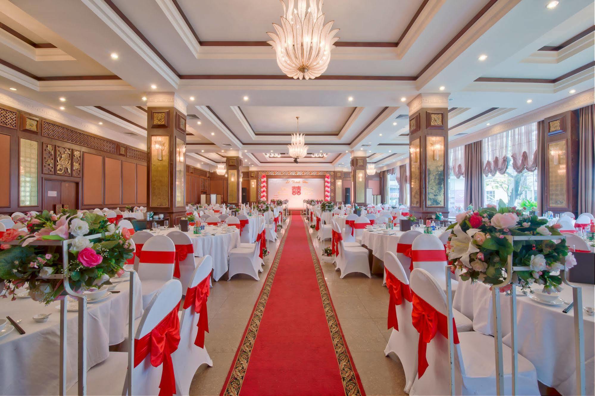 Muong Thanh Holiday Hue Hotel Eksteriør billede